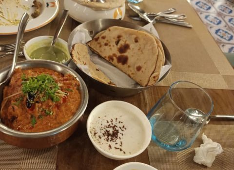 Hoy Punjab Kakkanad chapathi and curry