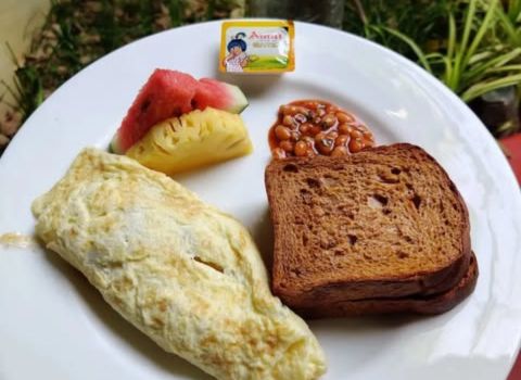 Kashi Art Café, Fort Kochi tomato cheese omlette image