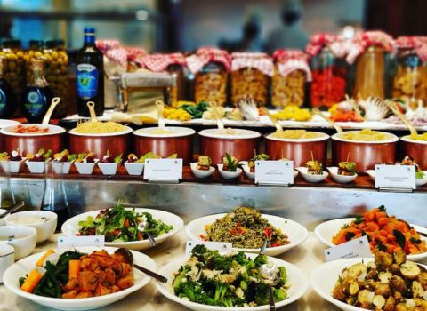 Kochi Kitchen Kochi Marriott Hotel dinner buffet salad counter