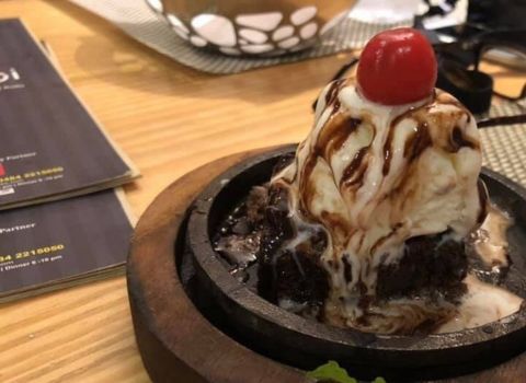 Rasoi Fort Kochi Chocolate Sizzling Brownie with Ice Cream