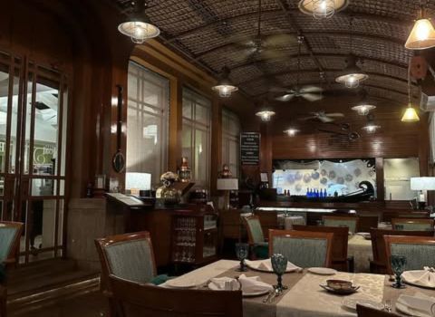 The Rice Boat Taj Malabar Resort Kochi indoor seating