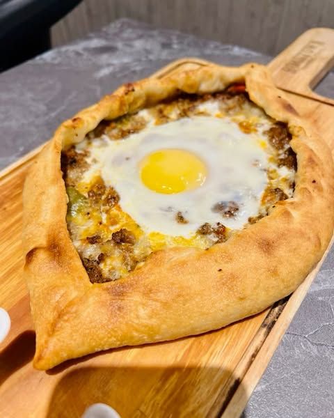 Georgian-Khachapuri