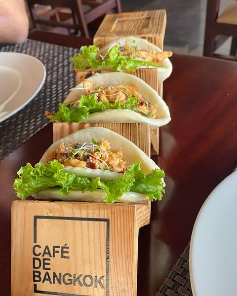 Stir-Fry-Basil-Chicken-Bao