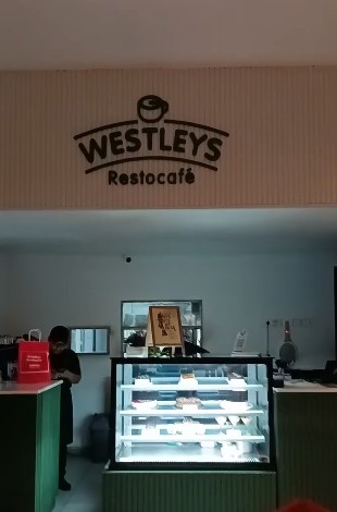 Westleys-Resto Cafe-Mamangalam-inside