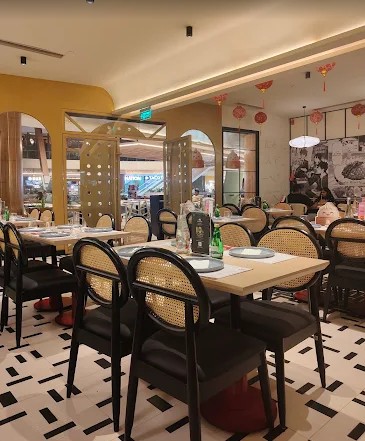 Youmee-forum-mall-kochi-indoor-seating