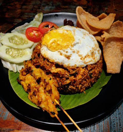 n-and-m-nasi-goreng