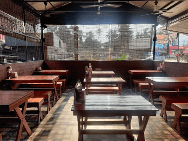 karthiyayini seafood restaurant dining area