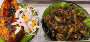 Ponjikkara Cozinha fish fry and kallumakaya roast