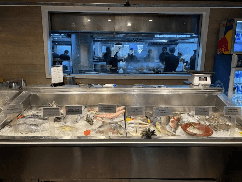cheenavala seafood restaurant edapally fresh fish counter